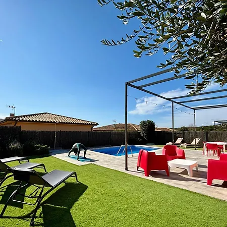 Modernes Einfamilienhaus Mit Pool Holiday home