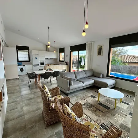 Modernes Einfamilienhaus Mit Pool *