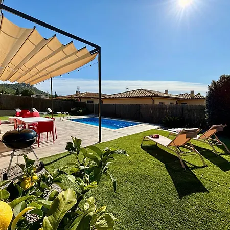 Modernes Einfamilienhaus Mit Pool Holiday home *